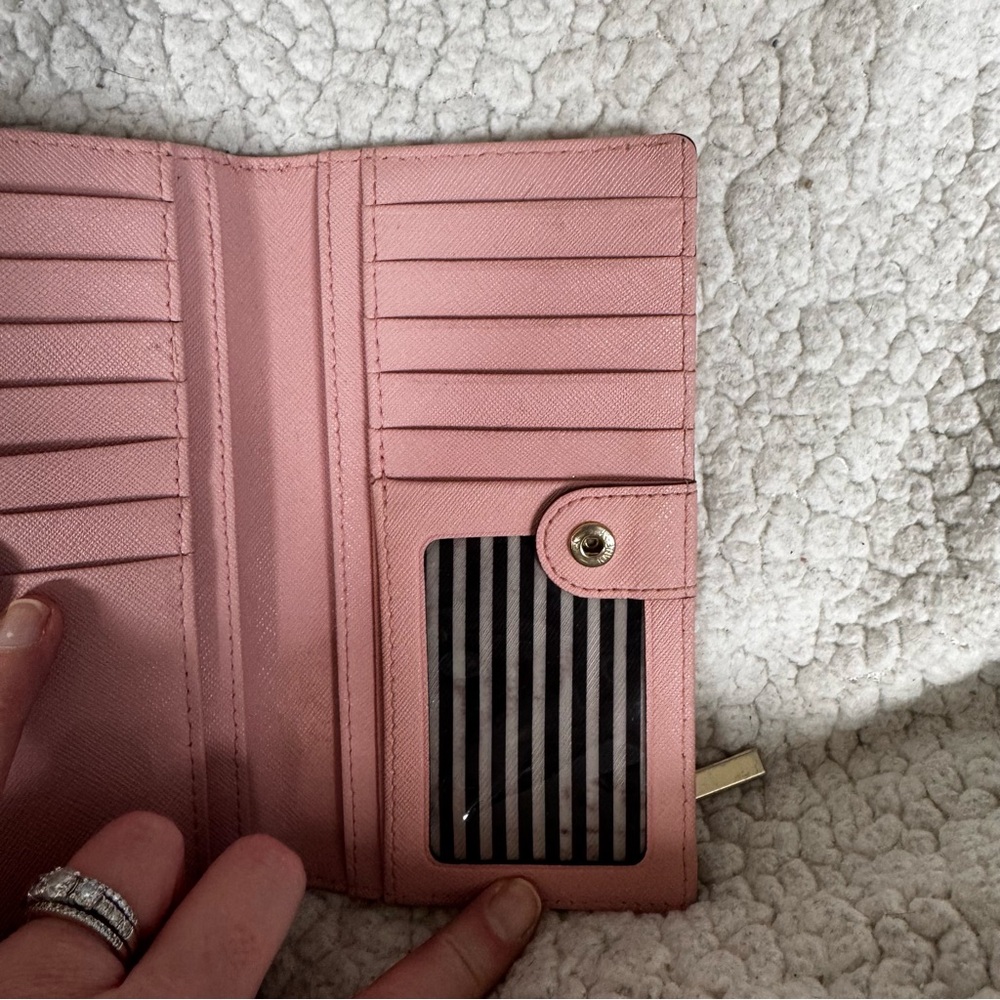 👜 Kate Spade Pink Wallet - Picture 7 of 11